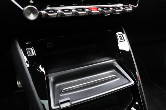 Peugeot 208 1.2 PureTech GT-Line Automaat / Pano / Clima / Navi / CarPlay 